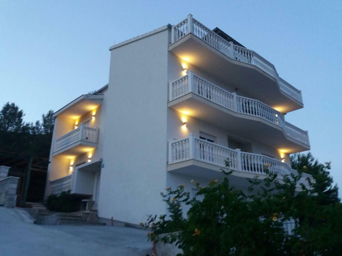 Apartments Prpic Seget Vranjica Eksteriør billede